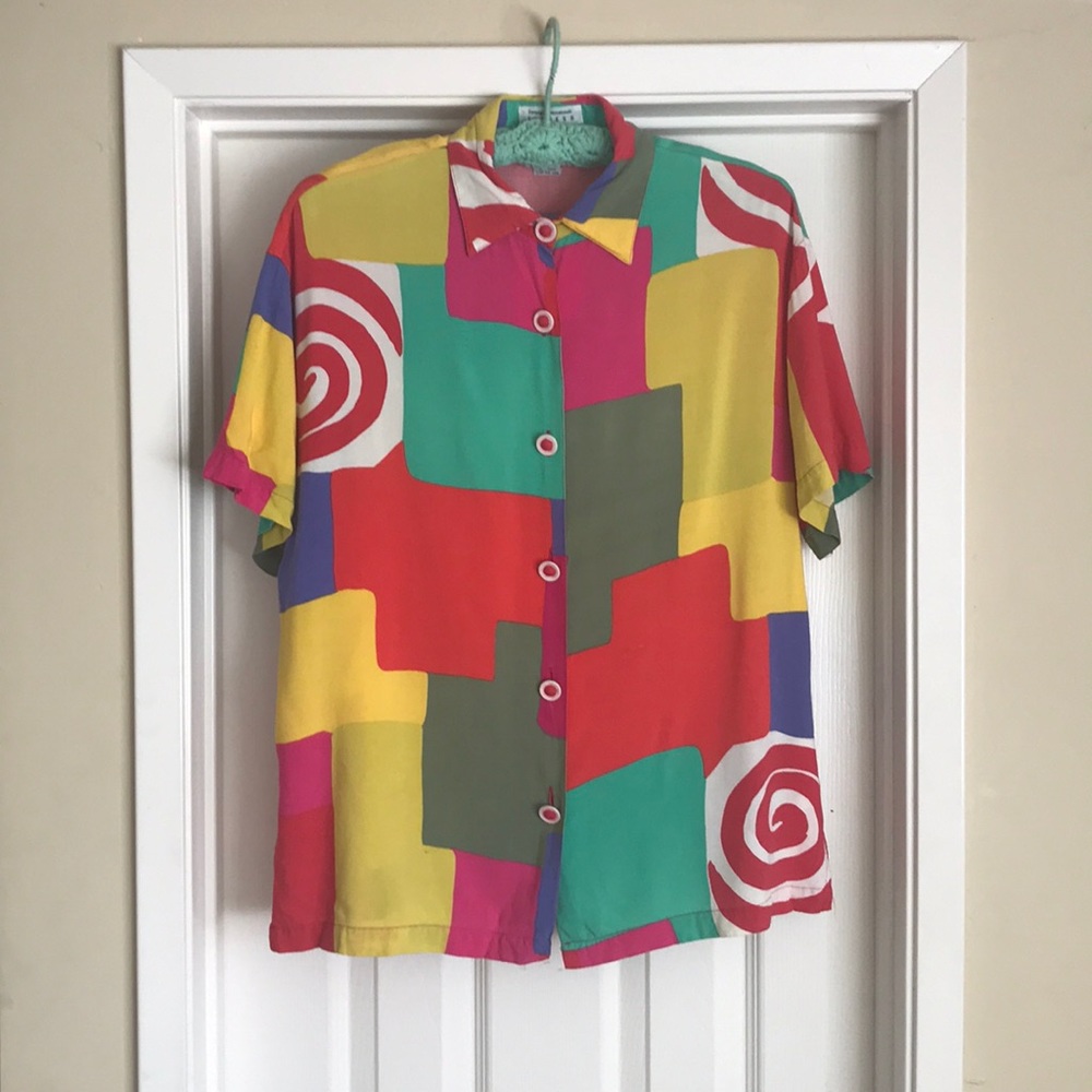 Men’s Vintage 90s rayon party shirt! 🤙🏽
